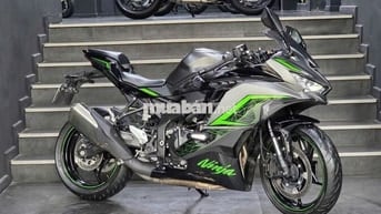 ZX25R  MODEL 2023 MÀU XÁM TITAN