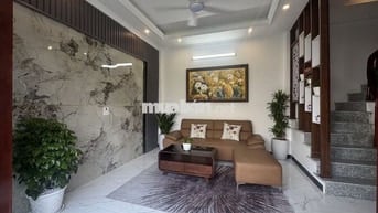 NHÀ ĐẸP PHÚC LỢI - OTO TRÁNH 5M - NGÕ THÔNG - VIEW HỒ
