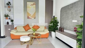 Hiếm - Phúc Lợi - view sen hồ - full nội thất hiện đại - vuông vức