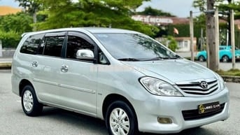 Toyota Innova 2010 G