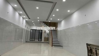 CHO THUÊ NHÀ 3 TẦNG 5PN 5WC ĐƯỜNG 10M5 GẦN NGUYỄN XUÂN LÂM