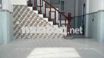 nhà trệt 2 lầu 4pn 3 wc hẻm xe hơi