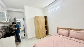 Bán nhà Mặt tiền kinh doanh Quận 1, 5 Tầng có thang máy.