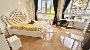 Chdv Studio Cửa Sổ Ánh Sáng Ngập Phòng Thang Máy Cho Các Nàng Thơ