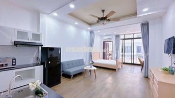 🍀Căn Hộ 1PN 50m2_Ban Công/Cửa Sổ_Thang Máy_Gần Chợ Bến Thành_Tòa AB