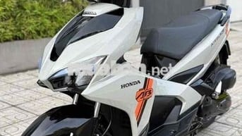 air blade 2018 smakey xám ximang(hỗ trợ góp)
