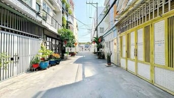 83 Đào Tông Nguyên,TT. Nhà Bè,DT: 51m2, 2 tầng, Ngang4x13m, Nhỉnh 4tỷ