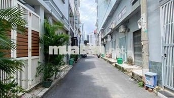 Hàng Kín - Nhà Đẹp 2 Mặt Tiền - DTSD 120m2, 3 tầng, SHR, hoàn công đủ