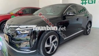 VinFast VF8 Eco 2023