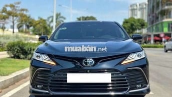TOYOTA CAMRY 2.5Q 18000 km