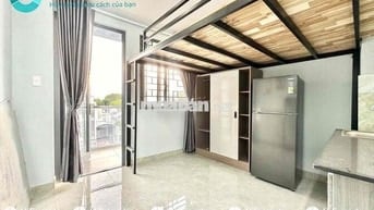 CHDV full nội thất duplex ban công cực thoáng ngay ngã tư LLQ Âu Cơ