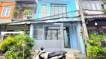 Bán nhà 5x11 giá rẻ 3 tỷ 490 sổ hồng riêng – hẻm 6m xe hơi – Huỳnh