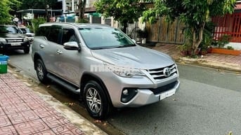 Toyota Fortuner 2018 2.4G 4x2 - nhập