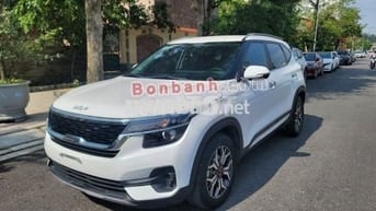Kia Seltos Luxury 1.4 AT 2023