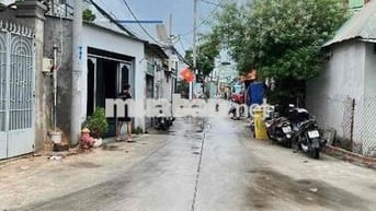 BÁN NHÀ ĐẸP 88m2 - 2 MẶT TIỀN TRƯỚC SAU - Sổ Hồng Riêng - Chỉ 4,7 Tỷ