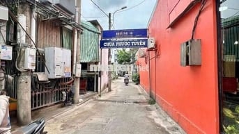 BÁN NHÀ TRỆT LẦU GIÁ RẺ - KẾ BÊN CHỢ , TRƯỜNG HỌC