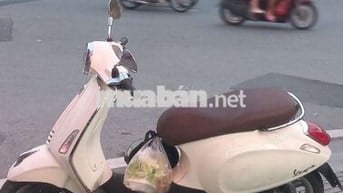 Bán xe nhà đang đi như hình