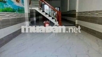 Nhà 1 lầu 2 phòng+sân thượng.nhà mới sạch sẽ