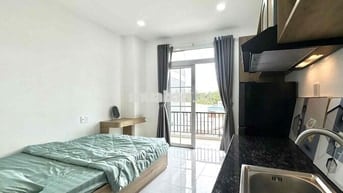 CĂN HỘ FULL NỘI THẤT, BAN CÔNG, ĐI BỘ QUA VĂN LANG CS3 CHỈ 2 PHÚT