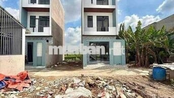 nhà mới xây cần tiền bán lỗ nhà sổ hồng riêng gần Bình Chánh
