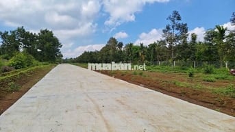 Bán Gấp lô đất kế bên làng doanh nhân CVG