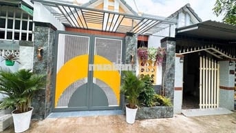 Bán nhà gần QL50, Tân Kim, Cần Giuộc Giá 1 tỷ 050 triệu, 1 trệt, 1 lầu