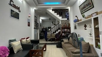 Bán nhà 2 lầu giá 7,2 tỷ phường Bình Trưng TP.HCM