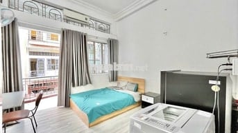 Cho Thuê Căn Hộ Ban Công Lớn ở Bùi Đình Túy gần ĐH Giao Thông Vận Tải