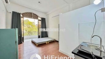 CĂN HỘ BAN CÔNG LÝ THƯỜNG KIỆT Q10 GẦN ĐẠI HỌC BÁCH KHOA