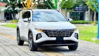 - Huyndai Tucson 1.6Turbo 2024