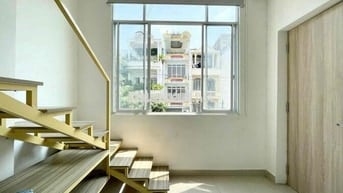 Căn hộ gác cao 2m giá rẻ. Đi bộ ra UTH, HUTECH, UEF, HIU, FTU2,VLU, Q1