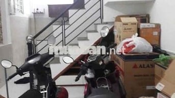 Trệt 2 lầu 4*10; 2pn mới Rẻ chốt lẹ