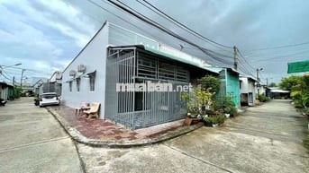 Nhà Góc 02 Mặt Tiền Hẻm ÔTÔ 194 Đoàn Thị Điểm P3 Sóc Trăng
