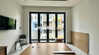 cho thuê căn hộ 1 phòng ngủ cao cấp đầy đủ nội thấp gần sân bay