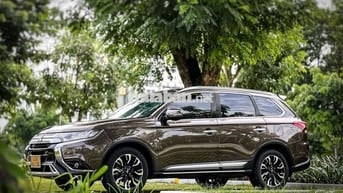 Outlander 2.0 đời 2020 zin chính chủ