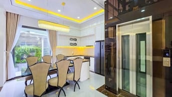 Bán nhà 4 tầng thang máy mặt tiền Huỳnh Tấn Phát Nhà Bè – gần Phú Mỹ