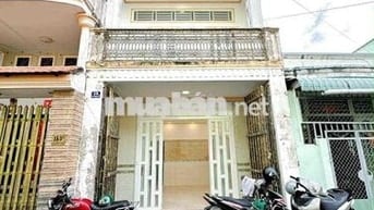 NHÀ TRỆT LẦU 3 PHÒNG NGỦ ĐỐI DIỆN TRƯỜNG MẪU GIÁO LÊ BÌNH HẺM Ô TÔ