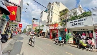 NHÀ CẤP 4,BUÔN BÁN KDOANH MẶT TIỀN ĐƯỜNG SỐ 37 CẠNH LÂM VĂN BỀN QUẬN 7