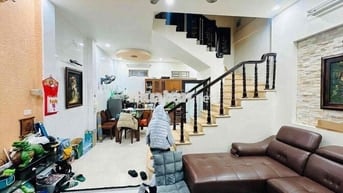 BÁN NHÀ THỔ QUAN 50M2 x 5TẦNG 6 NGỦ - GIÁ 9TỶ THƯƠNG LƯỢNG NHẸ.