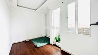 CHDV FULL NỘI THẤT MỚI XÂY NGAY PHAN VĂN HỚN CÓ BANCOL ĐÓN NẮNG