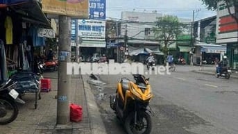 Nhà bán mặt tiền siêu nhỏ Trần Việt Châu