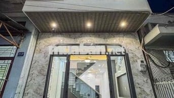 NHÀ TRỆT LẦU XÂY MỚI 100%. TẶNG FULL NỘI THẤT. HẺM 311 NGUYỄN VĂN CỪ
