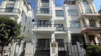Cho Thuê Toà Nhà Văn Phòng 10x20M, Hầm Trệt 2 Lầu, 80tr/ Tháng