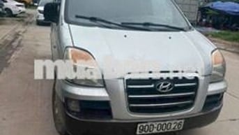 Starex 2005 máy cơ 6 chỗ tải 800kg