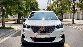 Peugeot 2008 màu trắng, sản xuất 2022