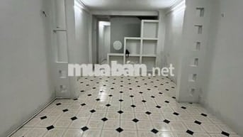 Nhà Quận 3 hẻm Trần Quang Diệu, 160m2, 1 trệt 2 lầu cho thuê 15 Triệu