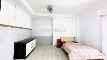 STUDIO BAN CÔNG FULL NT NGAY NGÃ TƯ PHÚ NHUẬN, SÂN BAY AN NINH TIỆN NG