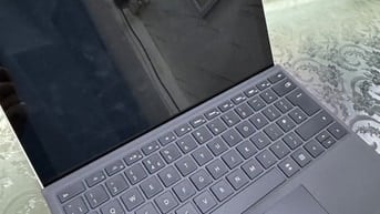 Sureface pro 7 core i7 thế hện 10 ram 16gb SDD 256