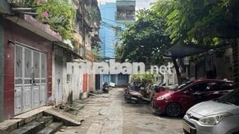 Bán căn tập thể phố Nguyễn Chính 3 ngủ đẹp ở ngay 80m tầng 2 giá nhỉnh