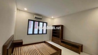 Cho thuê nhà đẹp đường Đặng Thuỳ Trâm, p13, Bình Thạnh. Giá 25tr/th TL